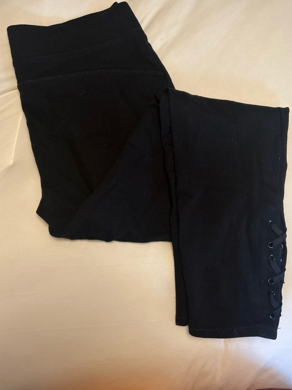 NY&co Black Ankle legging with Lace-Up Hem